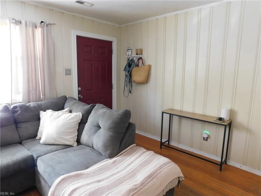 2224 Maple Street – photo 5