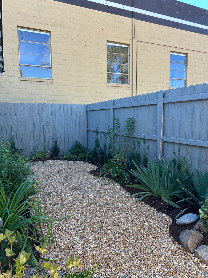 Newly Remodeled Studio in Downtown Redmond – photo 4