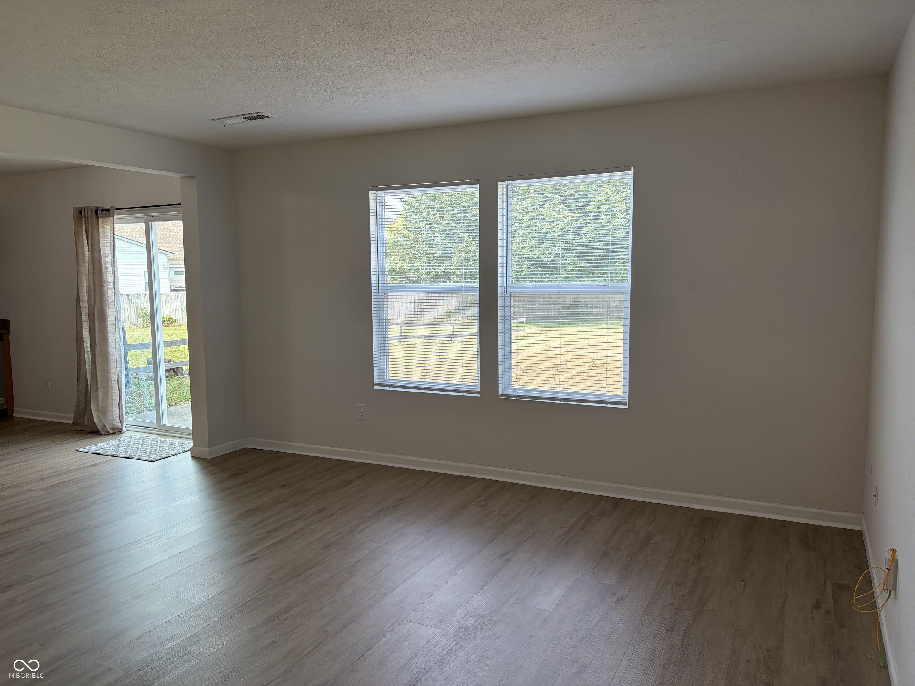 2015 Falcon Court – photo 5