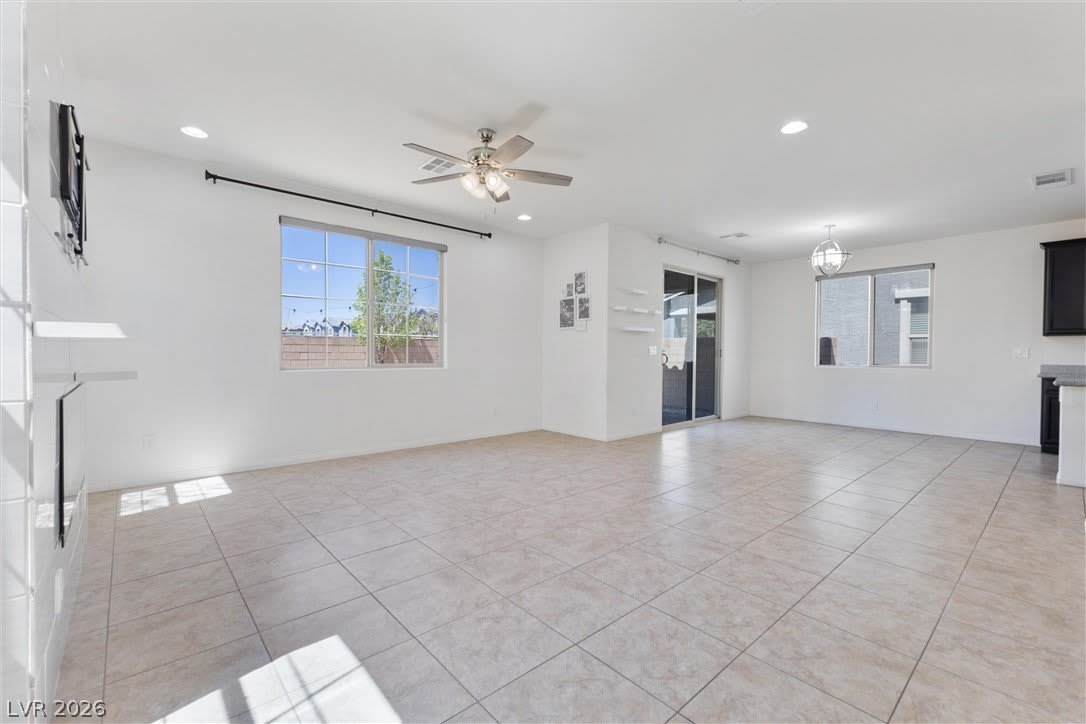 10925 Jordyn Hill Street – photo 4