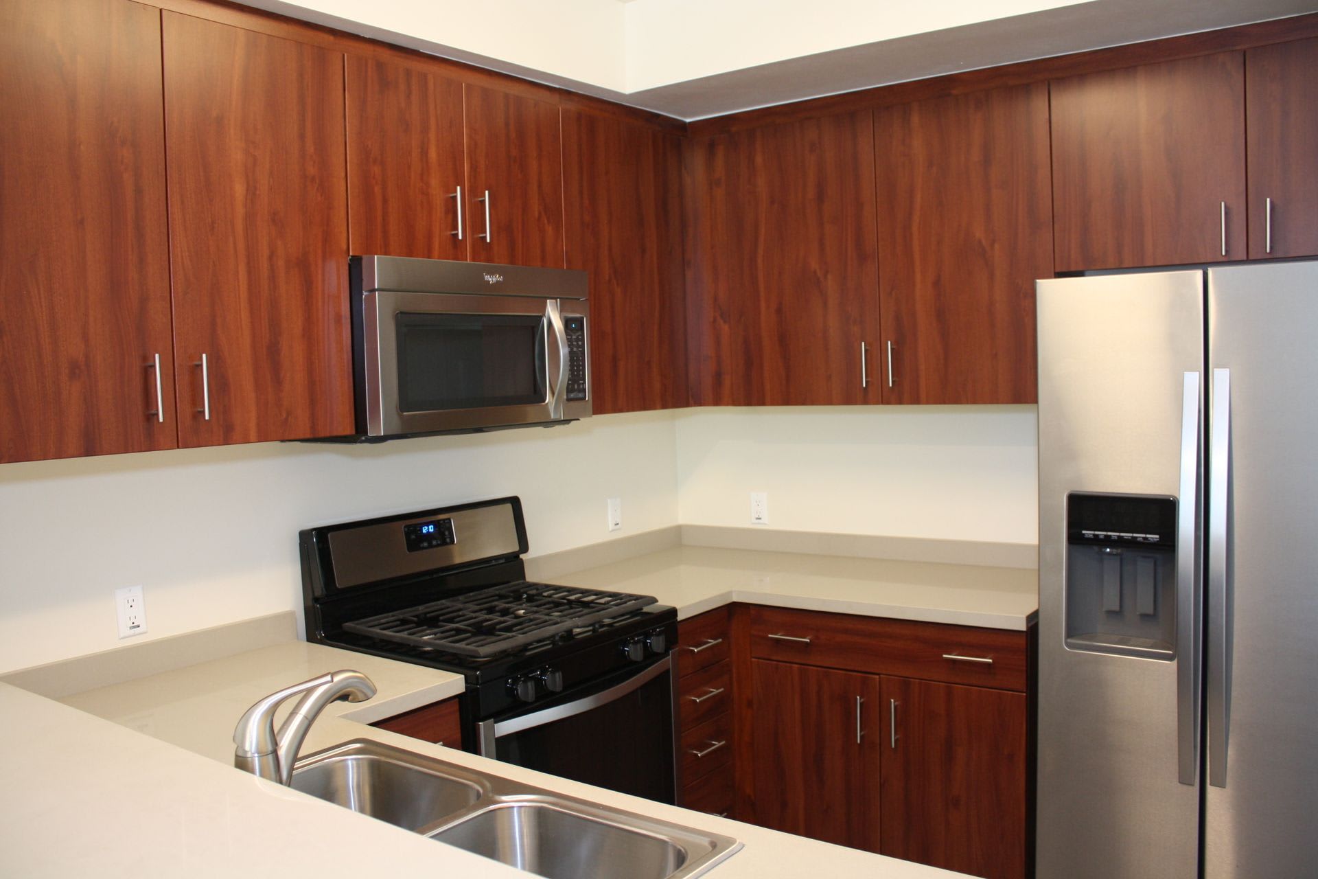 Welcome to Huston Court – Modern Living in the Heart of North Hollywood – photo 2