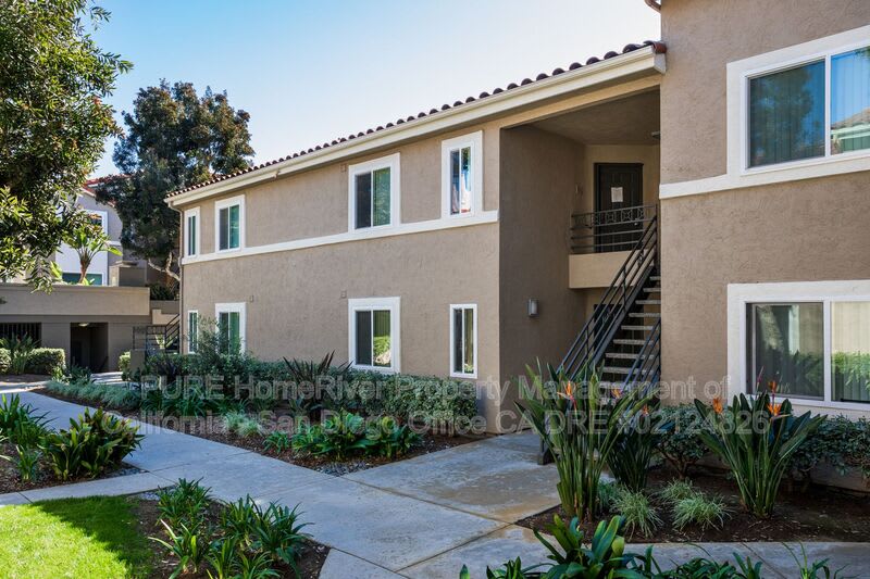 7415 Charmant Dr – photo 2