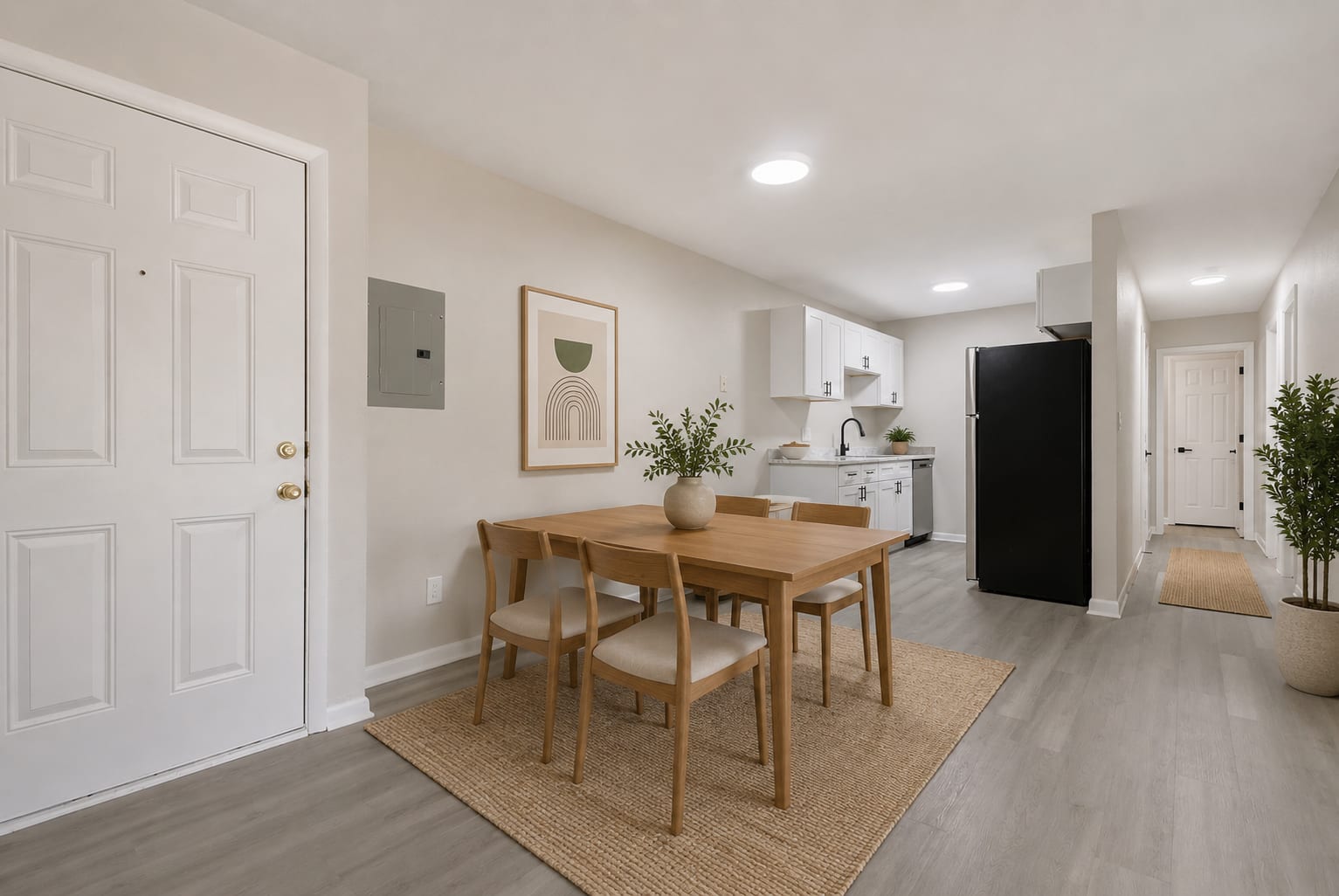 Lakeview Apartments – photo 3