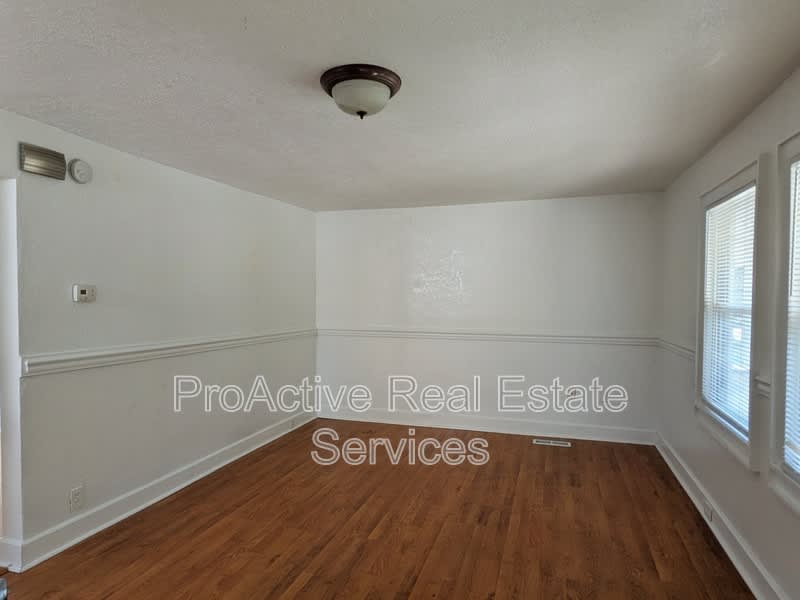 1412 Melrose Parkway – photo 2
