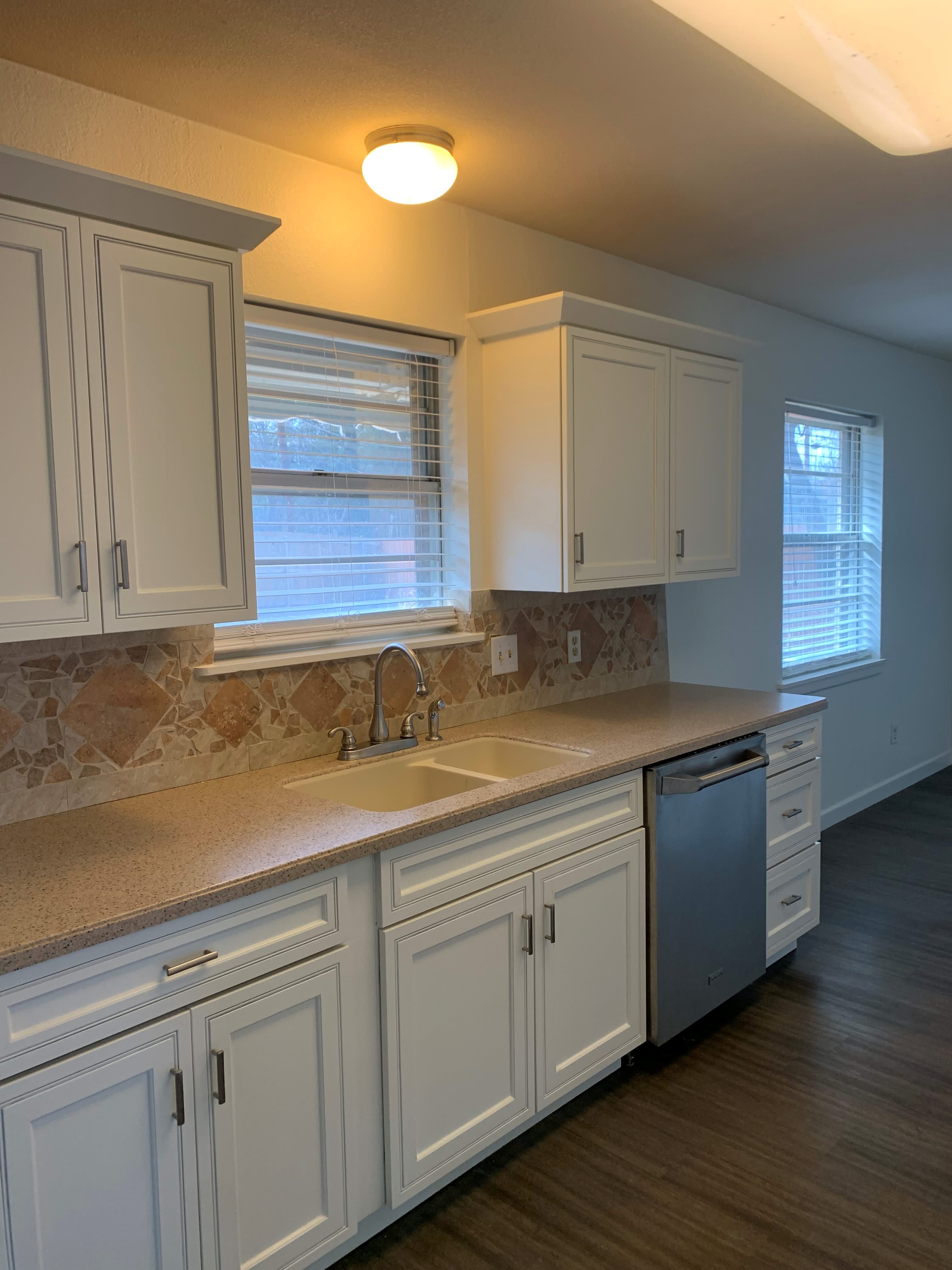 1526 Glenwood Dr – photo 3