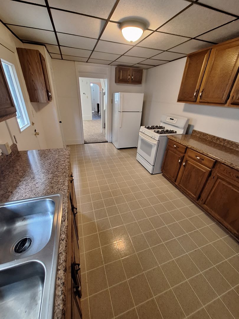 Two Bedroom House, Downtown Area – photo 2