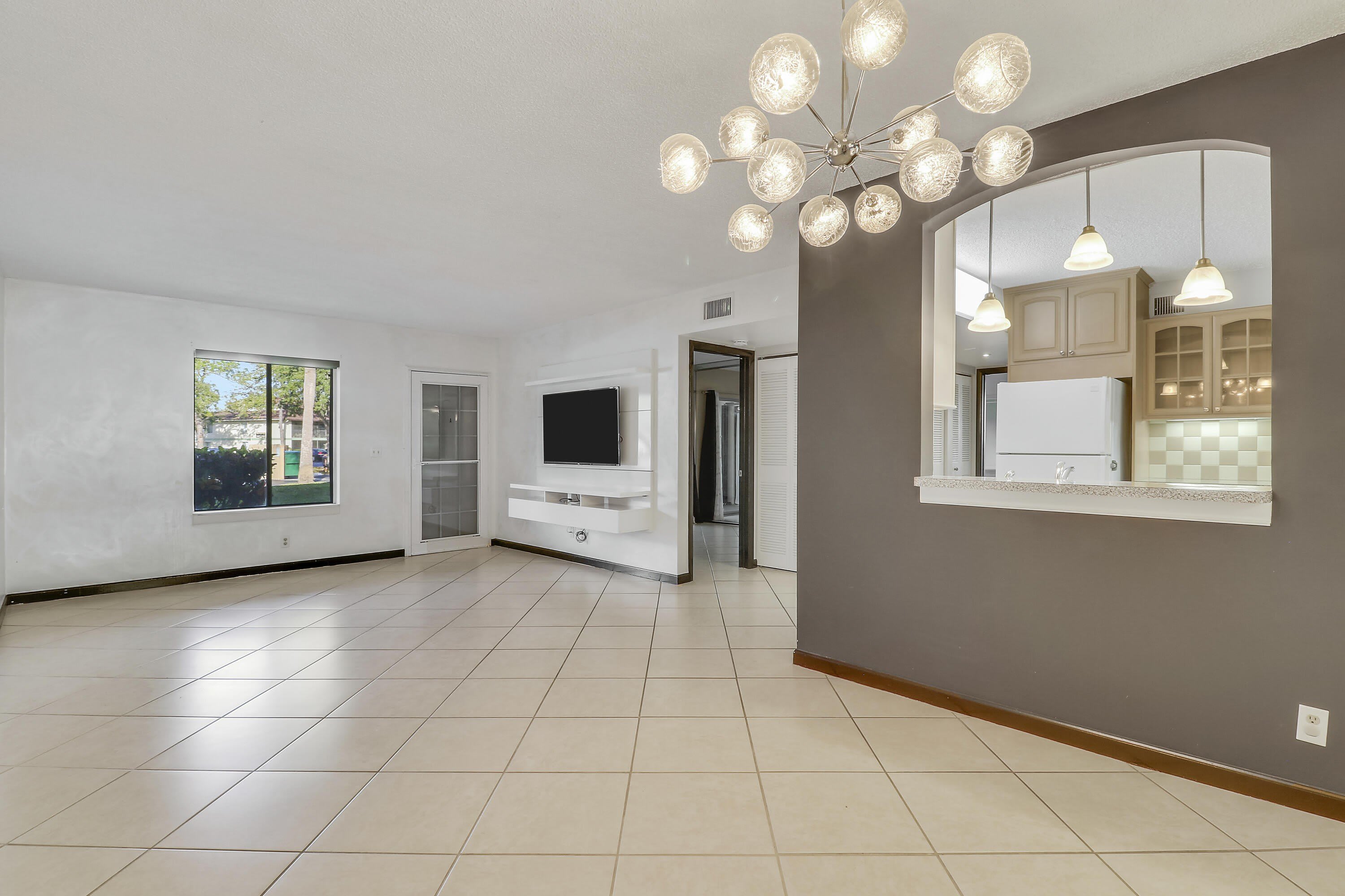6370 Chasewood Drive – photo 5