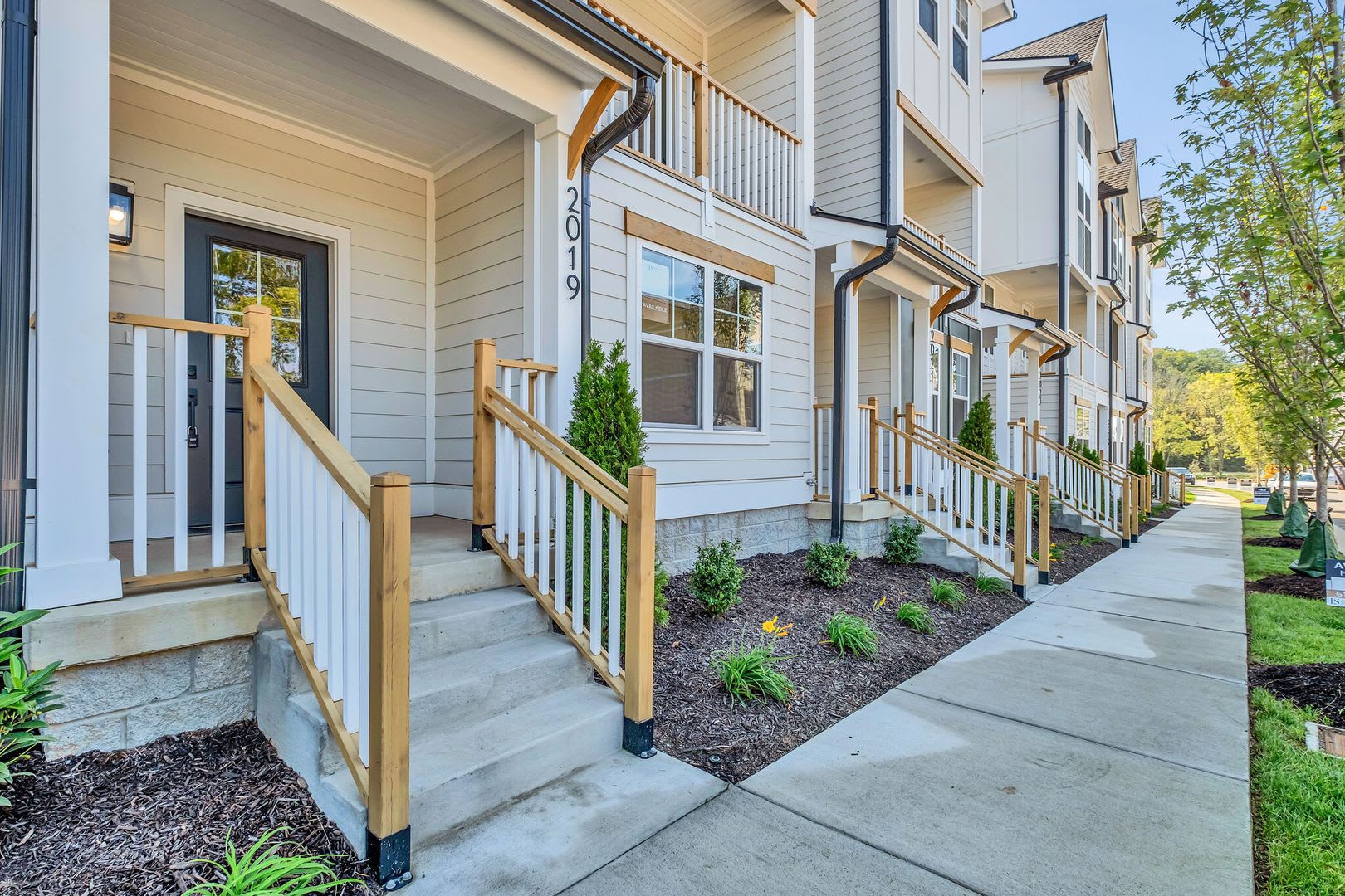 Bright and Airy Townhome at Maple Grove in East! – photo 3