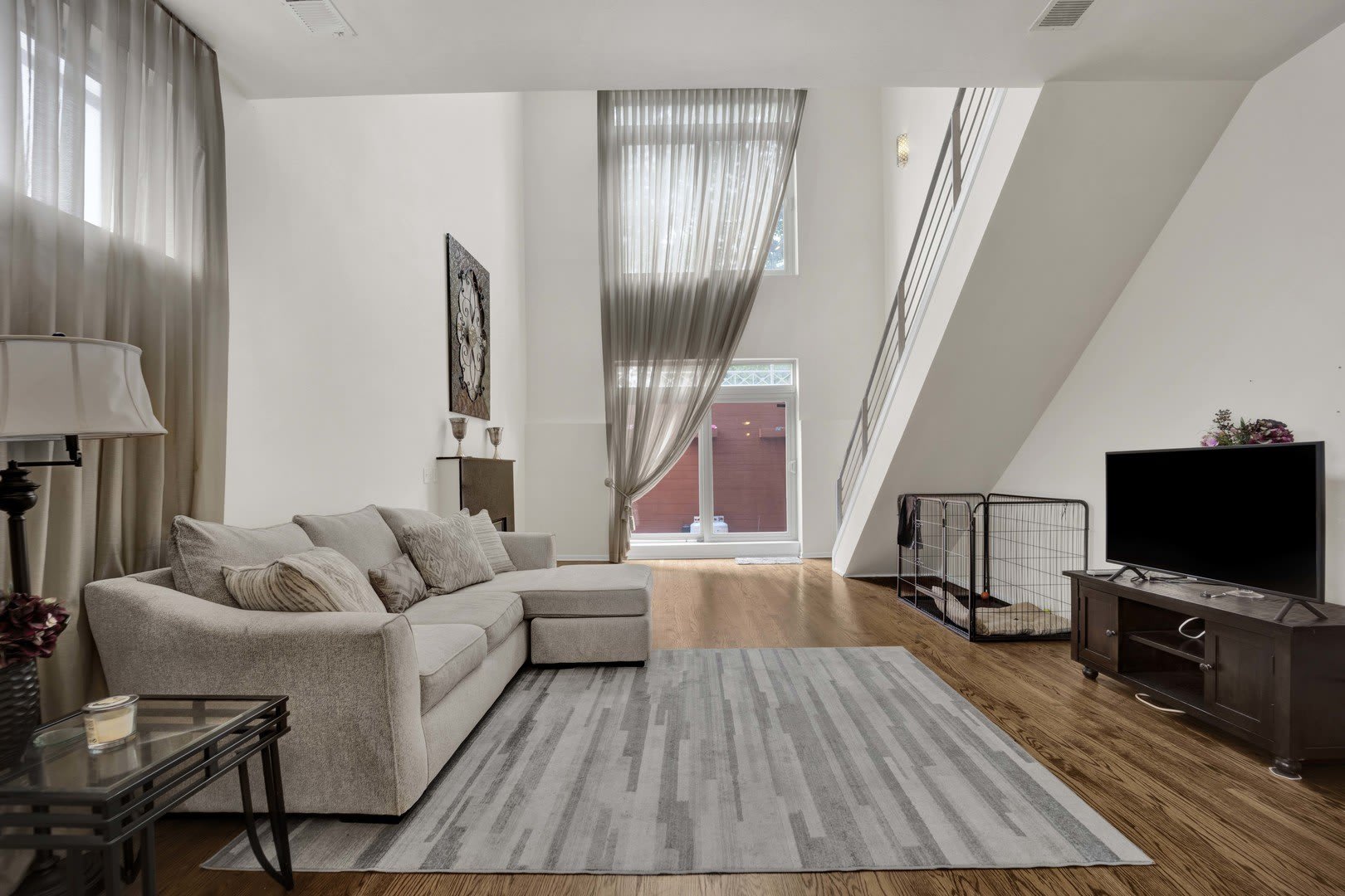 1615 N Campbell Avenue – photo 4