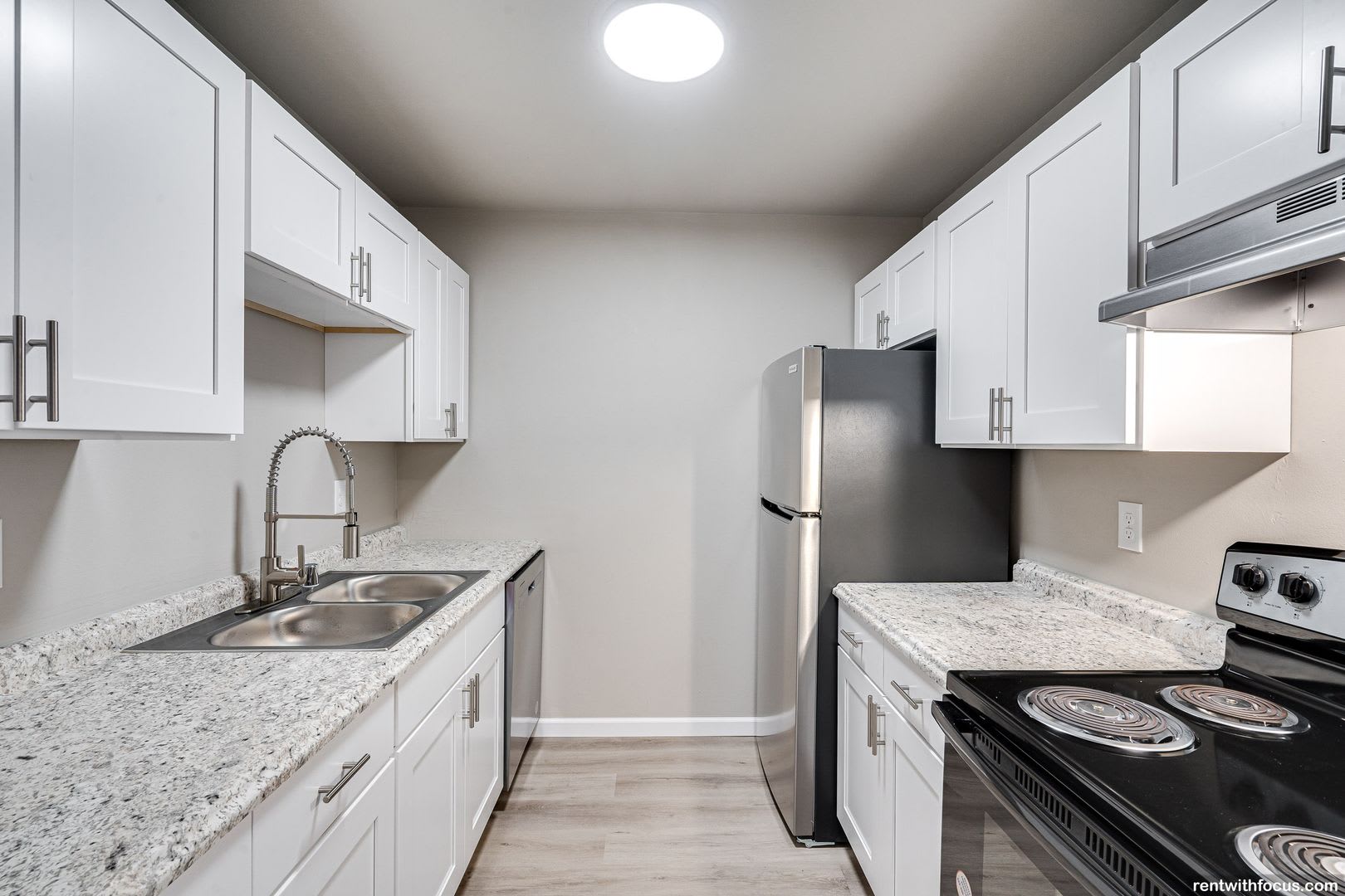 6078 Croix Dr – photo 5