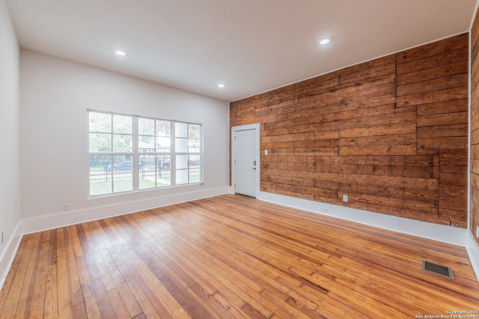 121 highland – photo 5