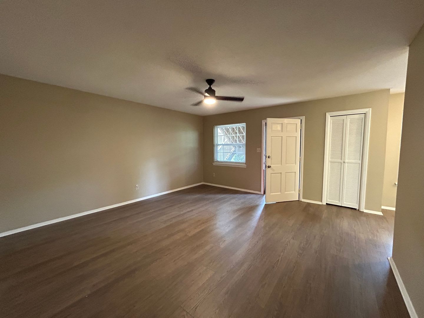 3830 D Country Club – photo 4