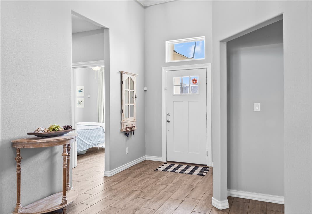 6730 Keyan Drive – photo 3