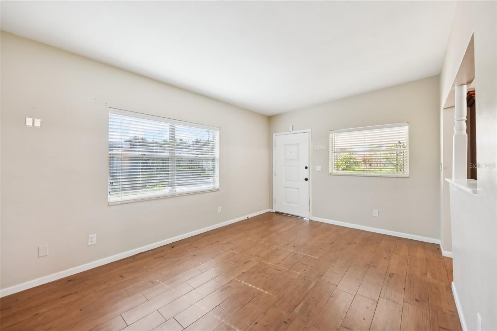 1417 E Harding Street – photo 4