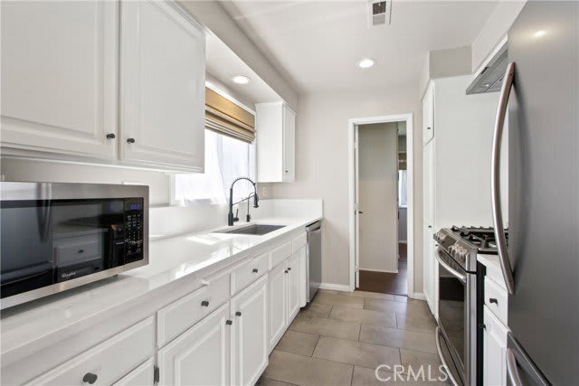 1741 Tustin Avenue – photo 2