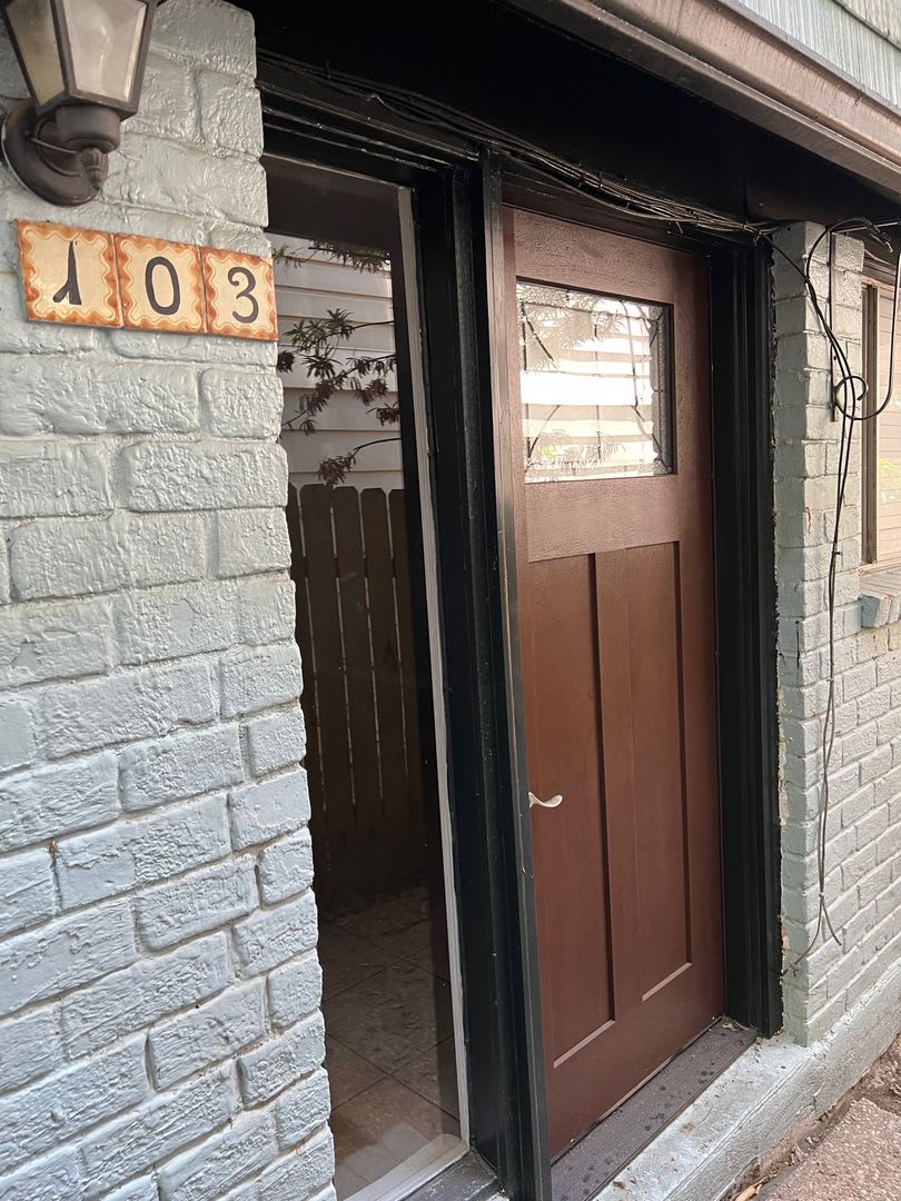 2 story 2 Bed 1 Bath – photo 1