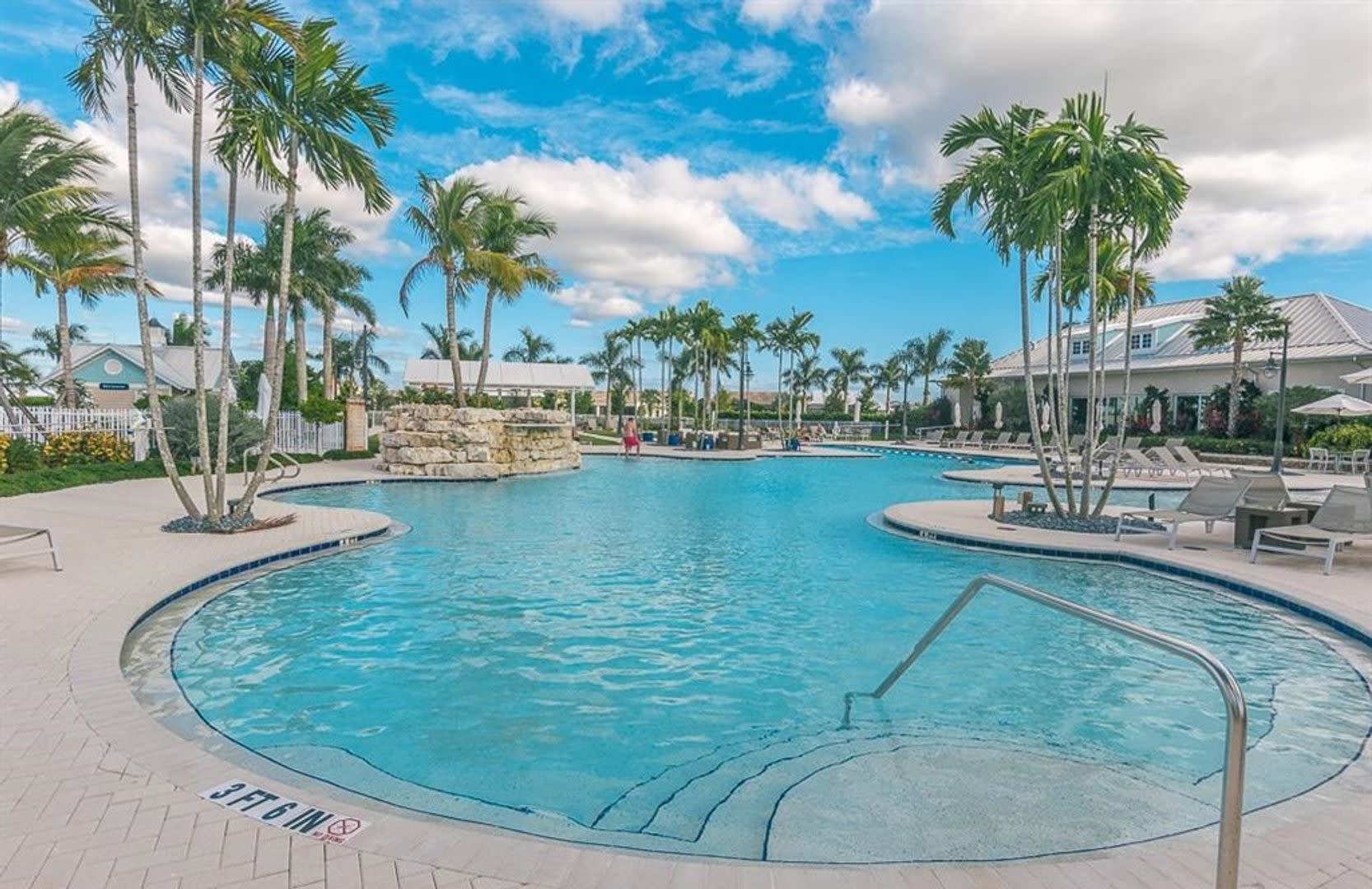Naples Reserve Available Egret Landing Naples Reserve Small Medium Dog Accepted Here Private Pool Home 3 Bedrooms – photo 4