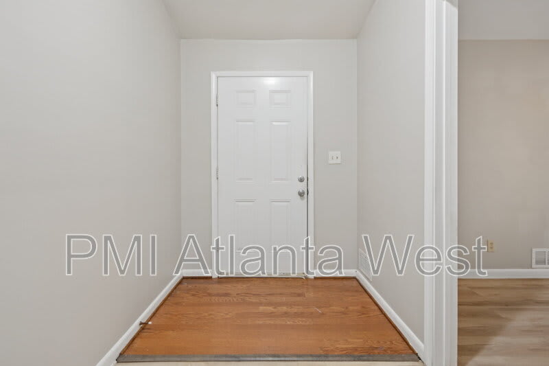 5490 Saint Lo Ln – photo 2