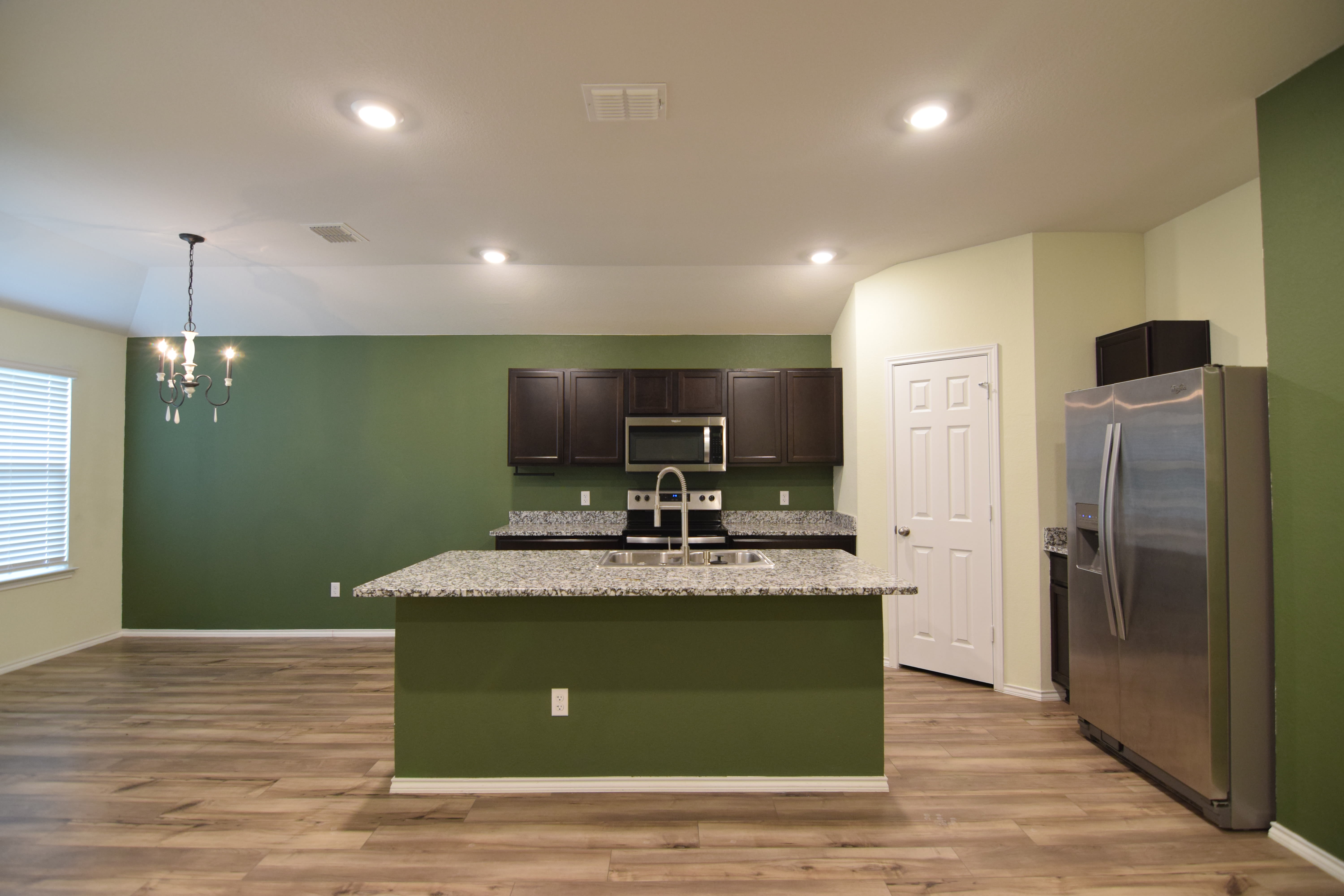 749 Jersey Ct – photo 5