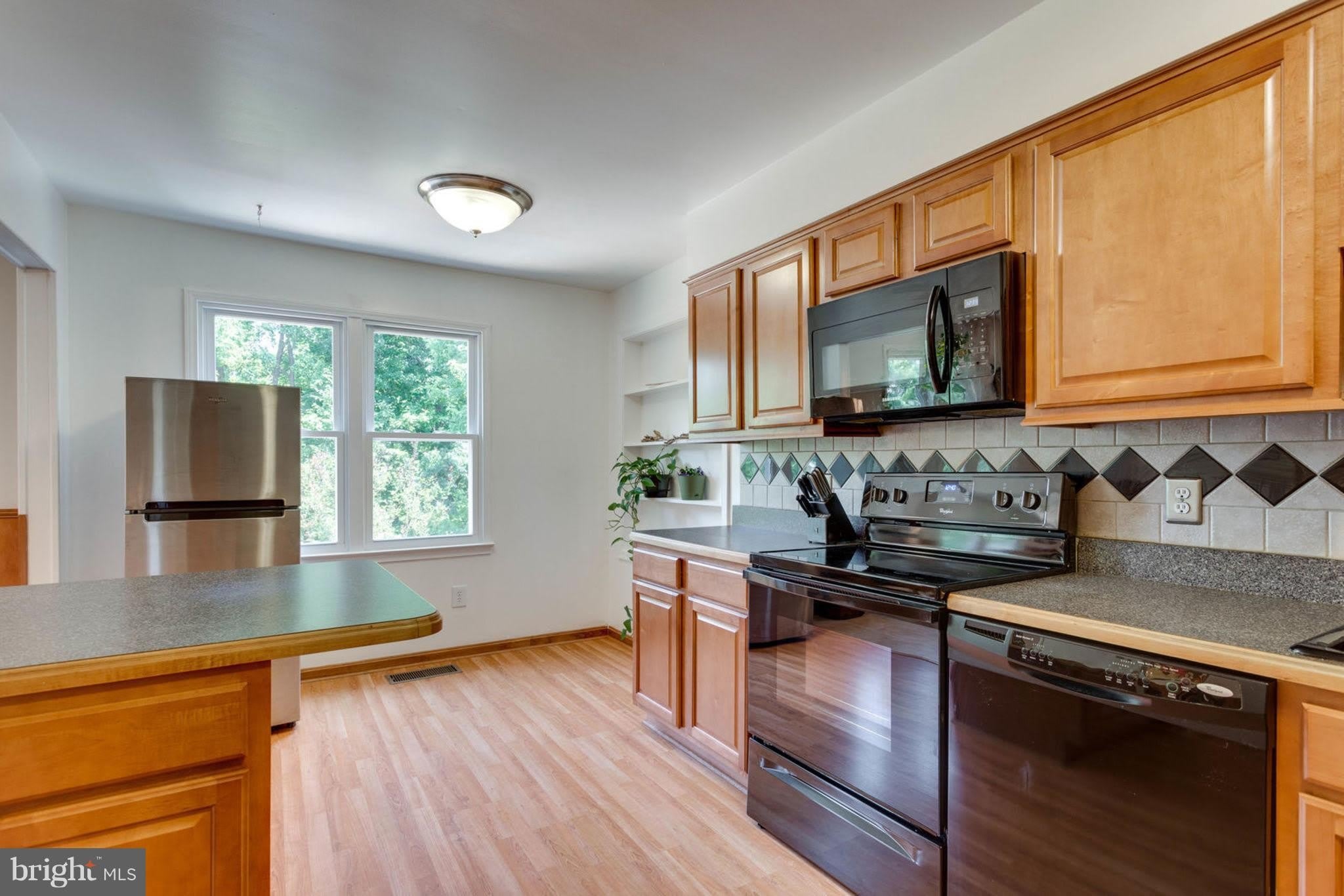 9427 CHERWEK Drive – photo 4