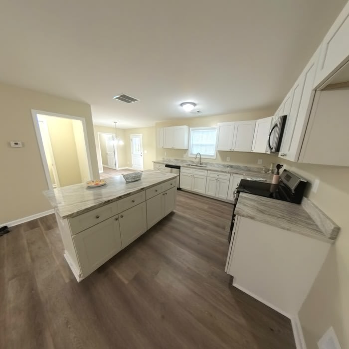 182 North Burson Avenue – photo 3