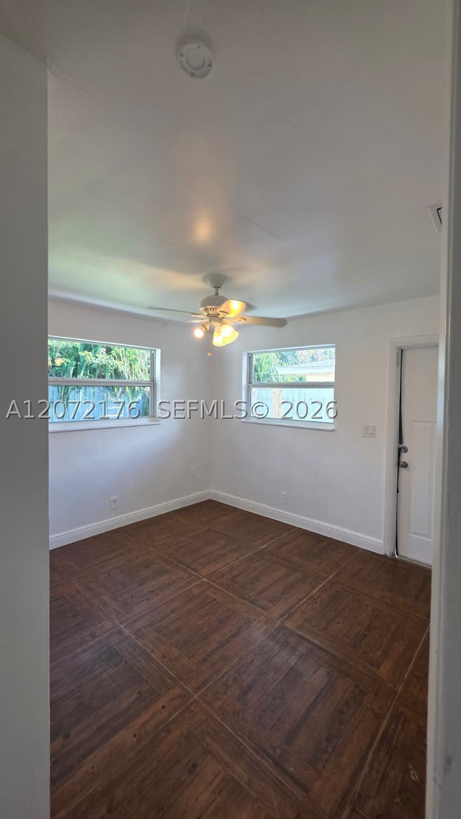 5303 NW 18th Ct – photo 5