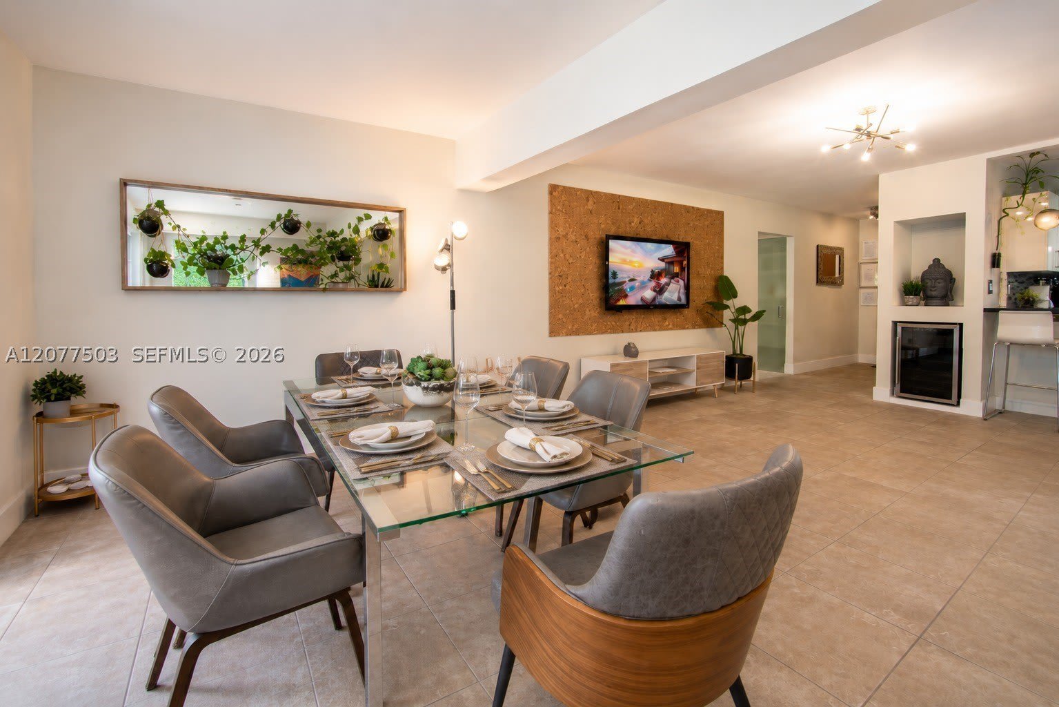 909 N 13th Ct – photo 4