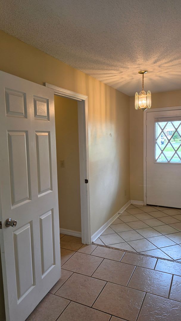 3 bed, 2 bath townhouse minutes from downtown Leesburg. – photo 4