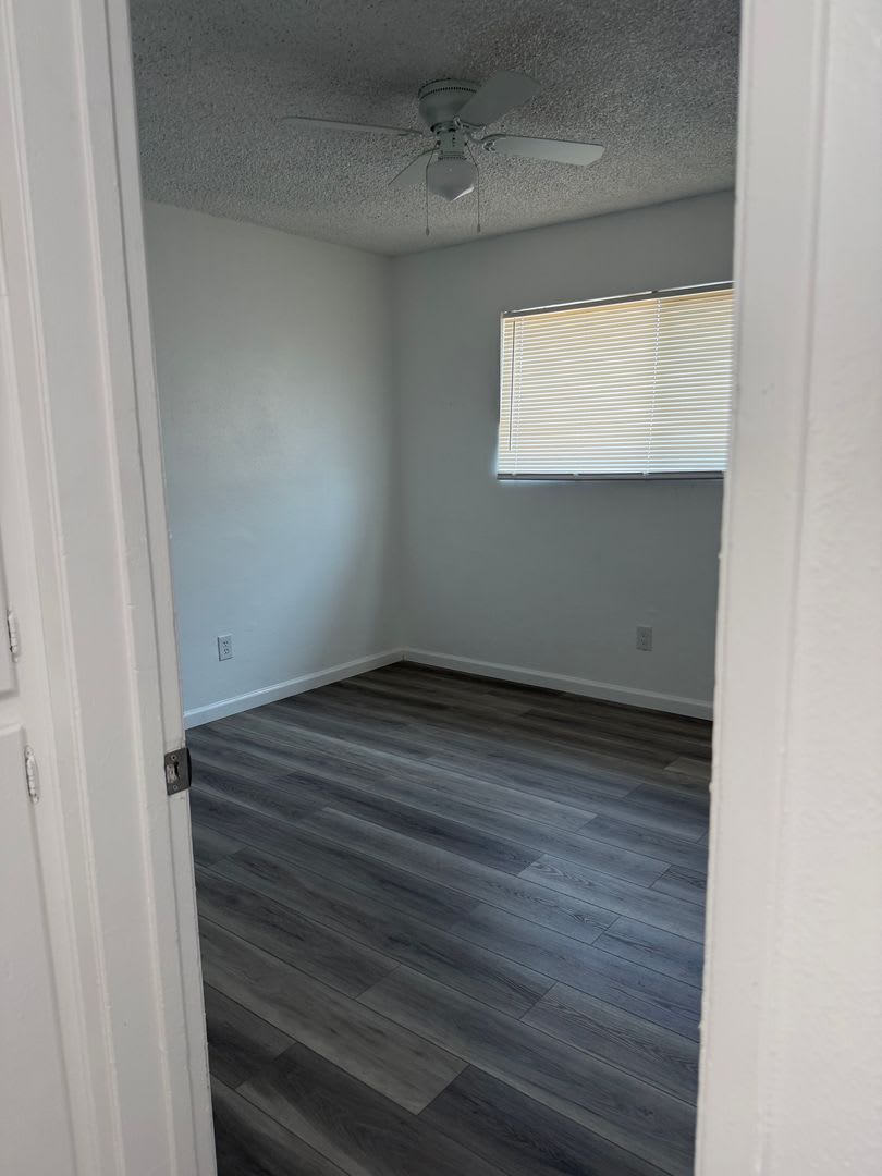 325 Amp 327 Dobrusky Dr – photo 3