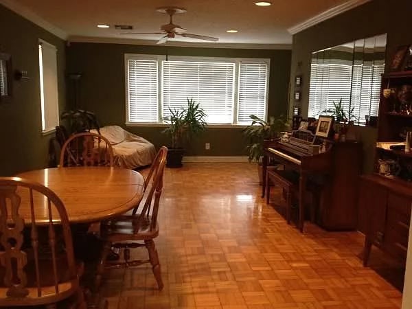 4436 Chalfant Drive – photo 2