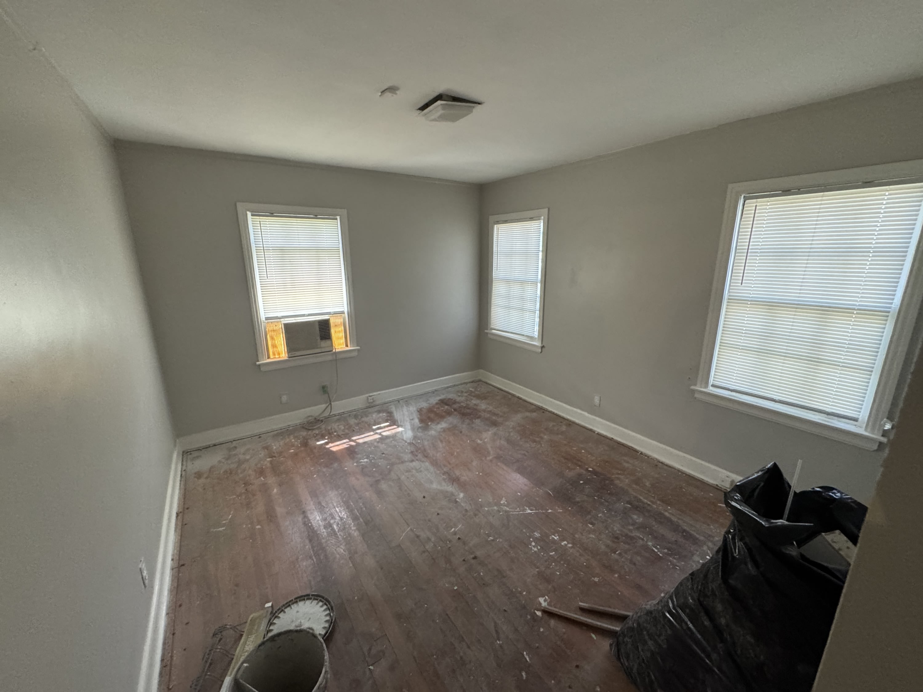 1071 North Avalon Street – photo 5