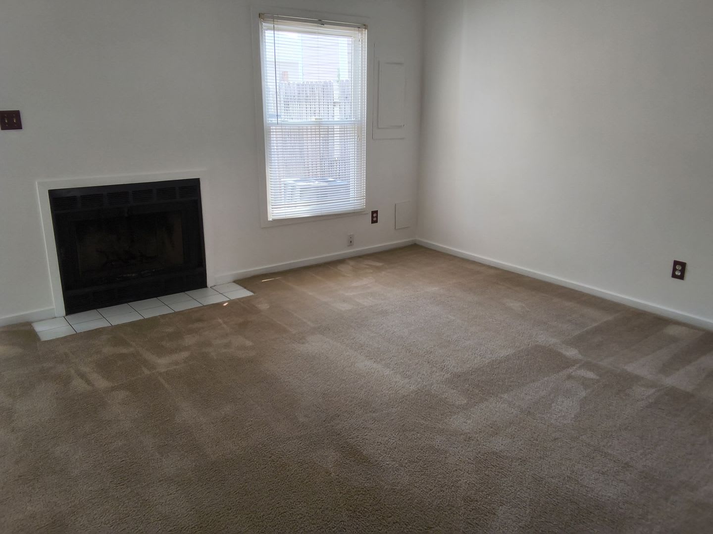 2 Bedroom Townhome/Chesterfield/Manchester High – photo 5