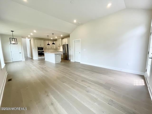 1 Beach Court – photo 4