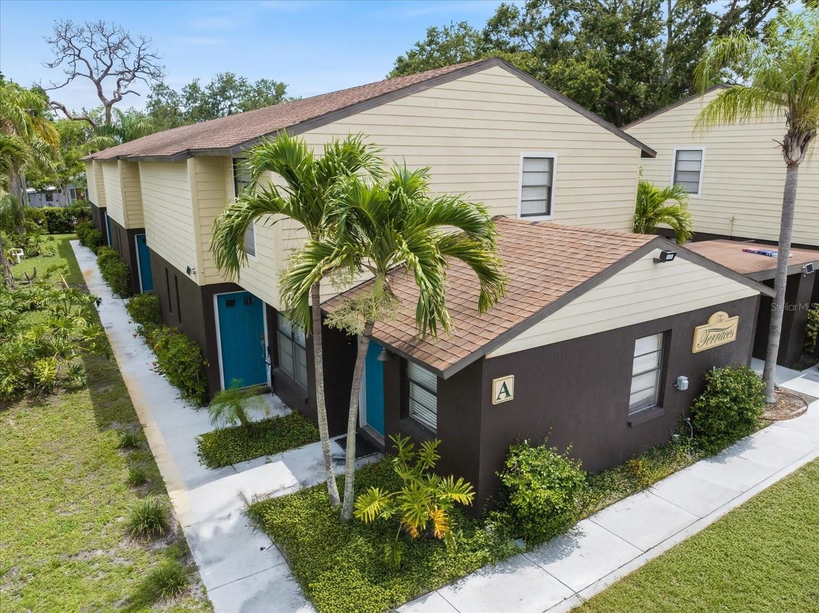 960 HIGHLAND Street – photo 1