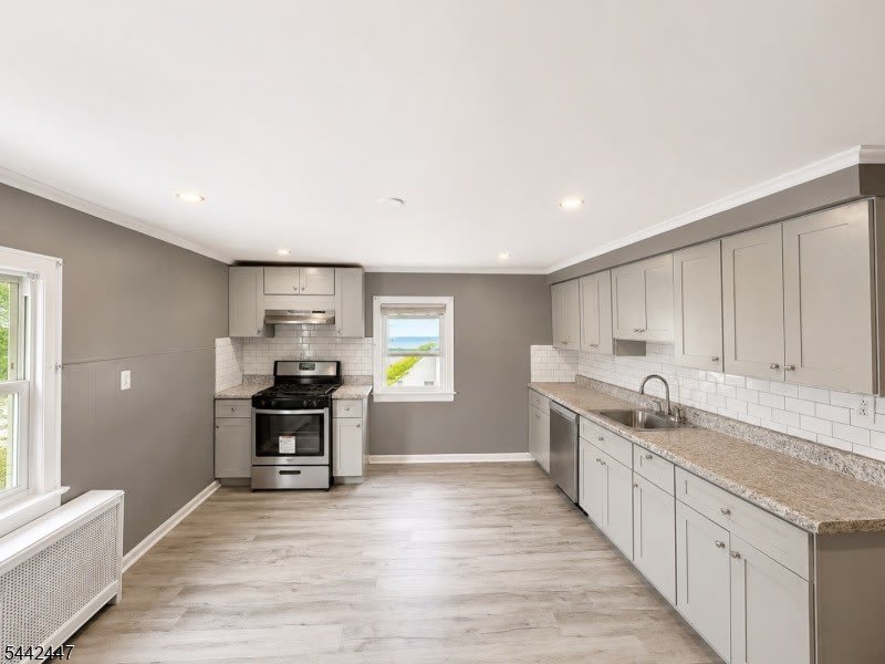 310 Concord Ave – photo 5