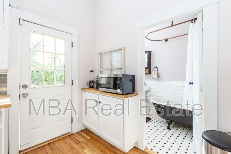 1325 W Woodland Ave – photo 4