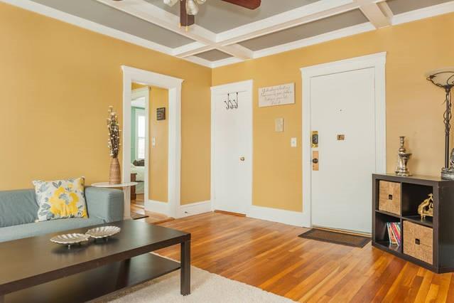 130 Sutherland Rd. – photo 3