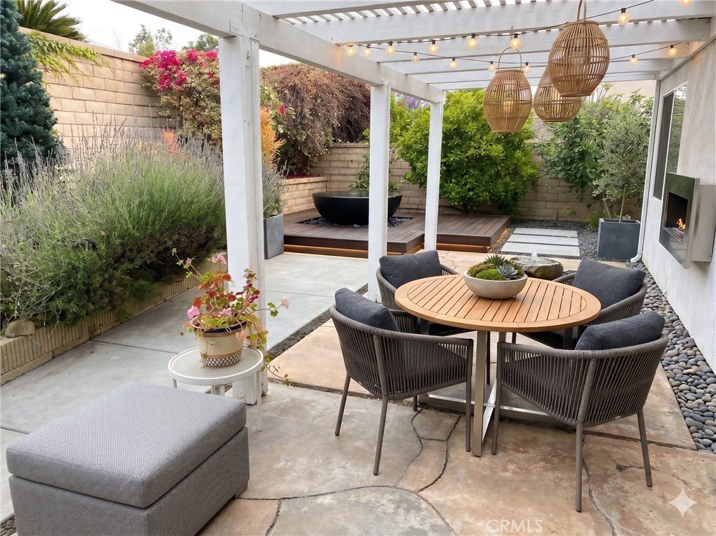 25522 Mackenzie Street – photo 4