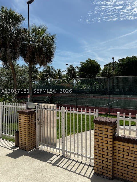 14525 N Kendall Dr – photo 5