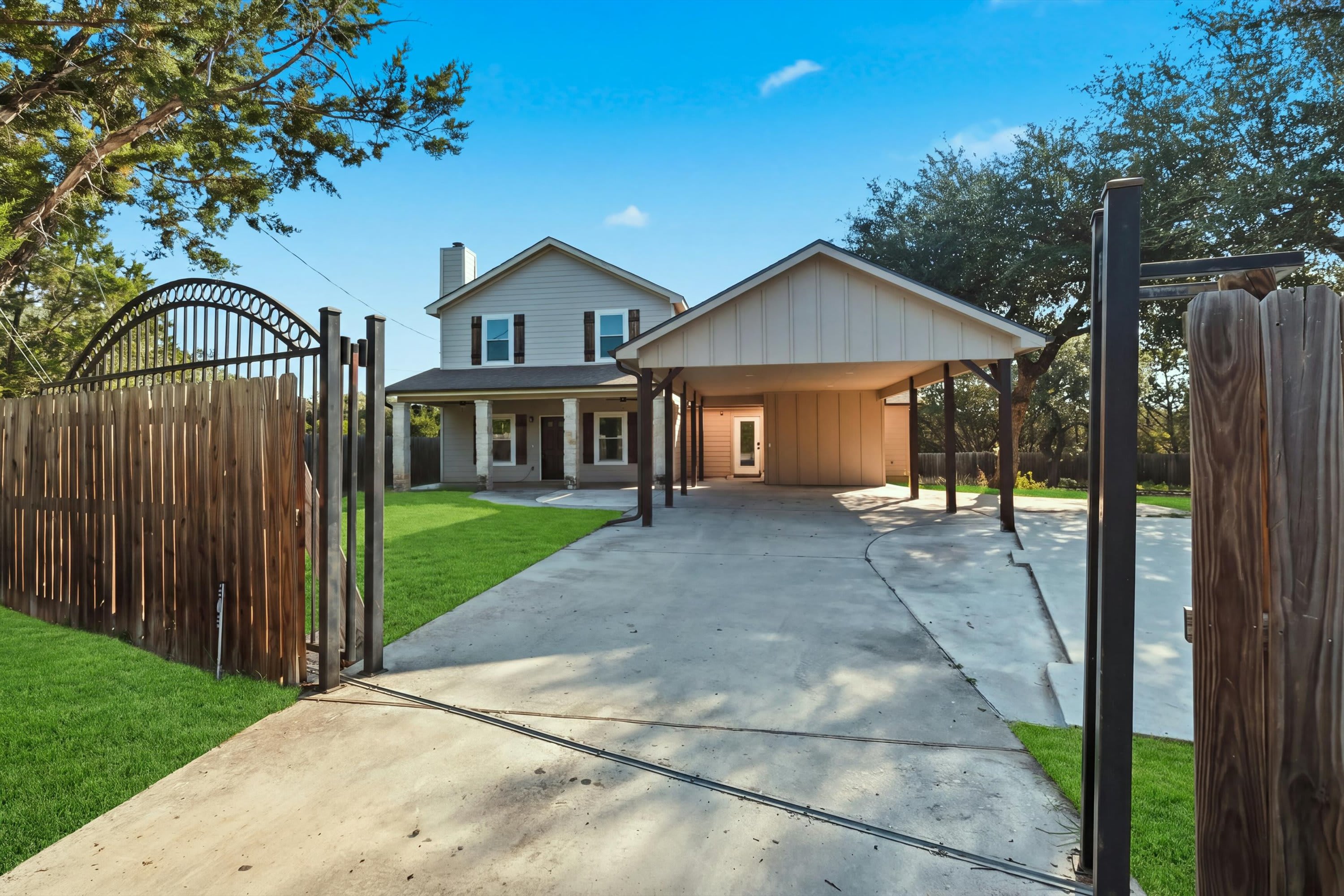 1452 Lakeview Drive – photo 3