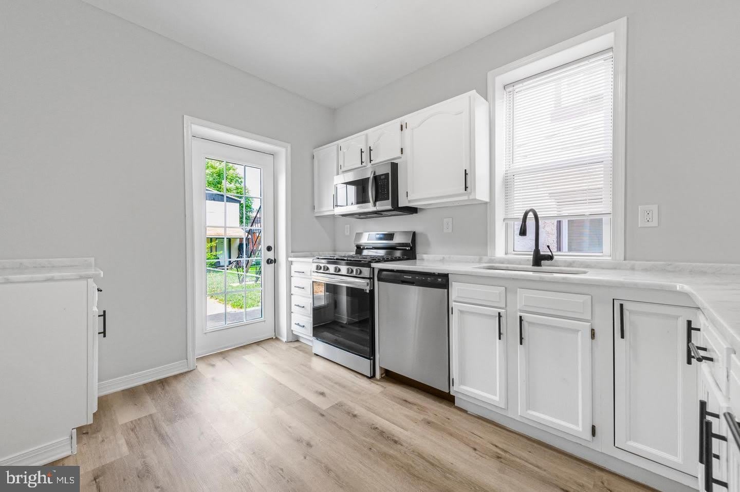 253 Beech Street – photo 3