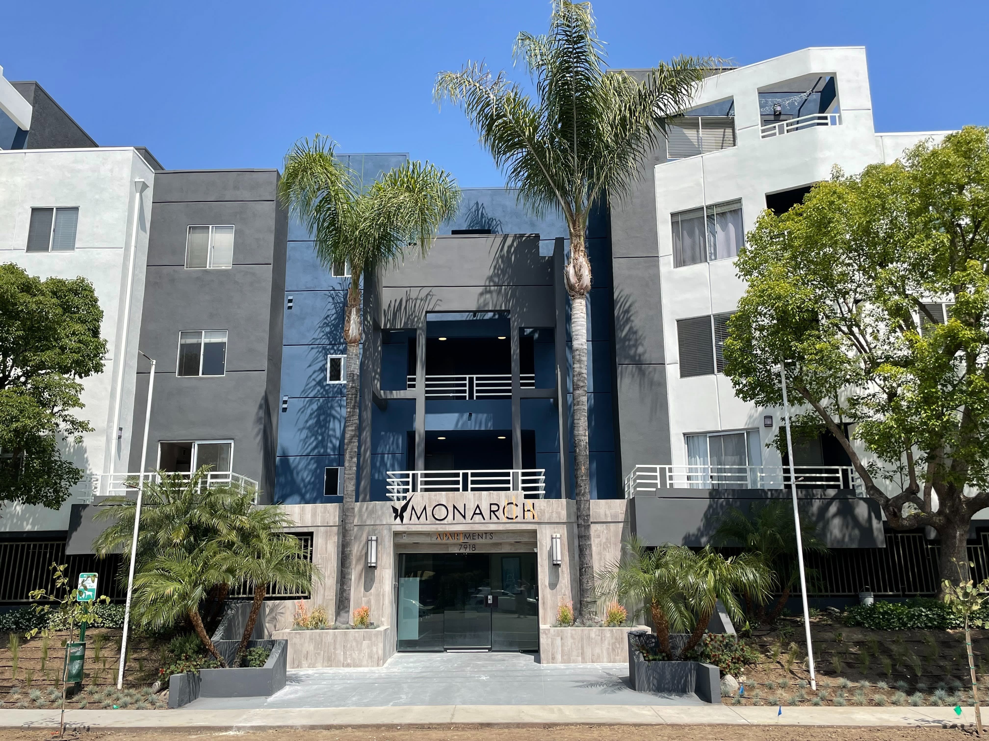 Monarch Apartment Lofts – photo 3
