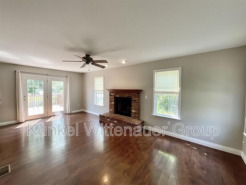 320 Ring Of Kerry Drive – photo 5