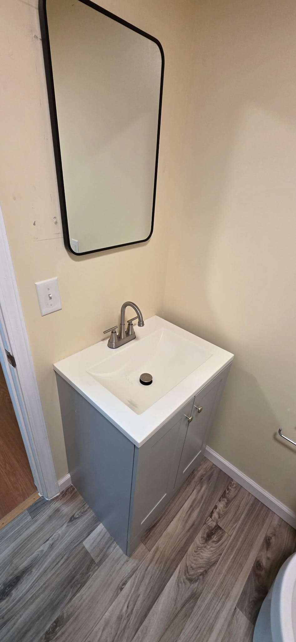 400 N Dillard St – photo 2