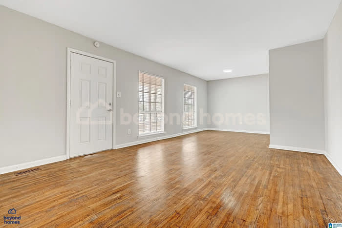 4012 Hazelwood Road – photo 5