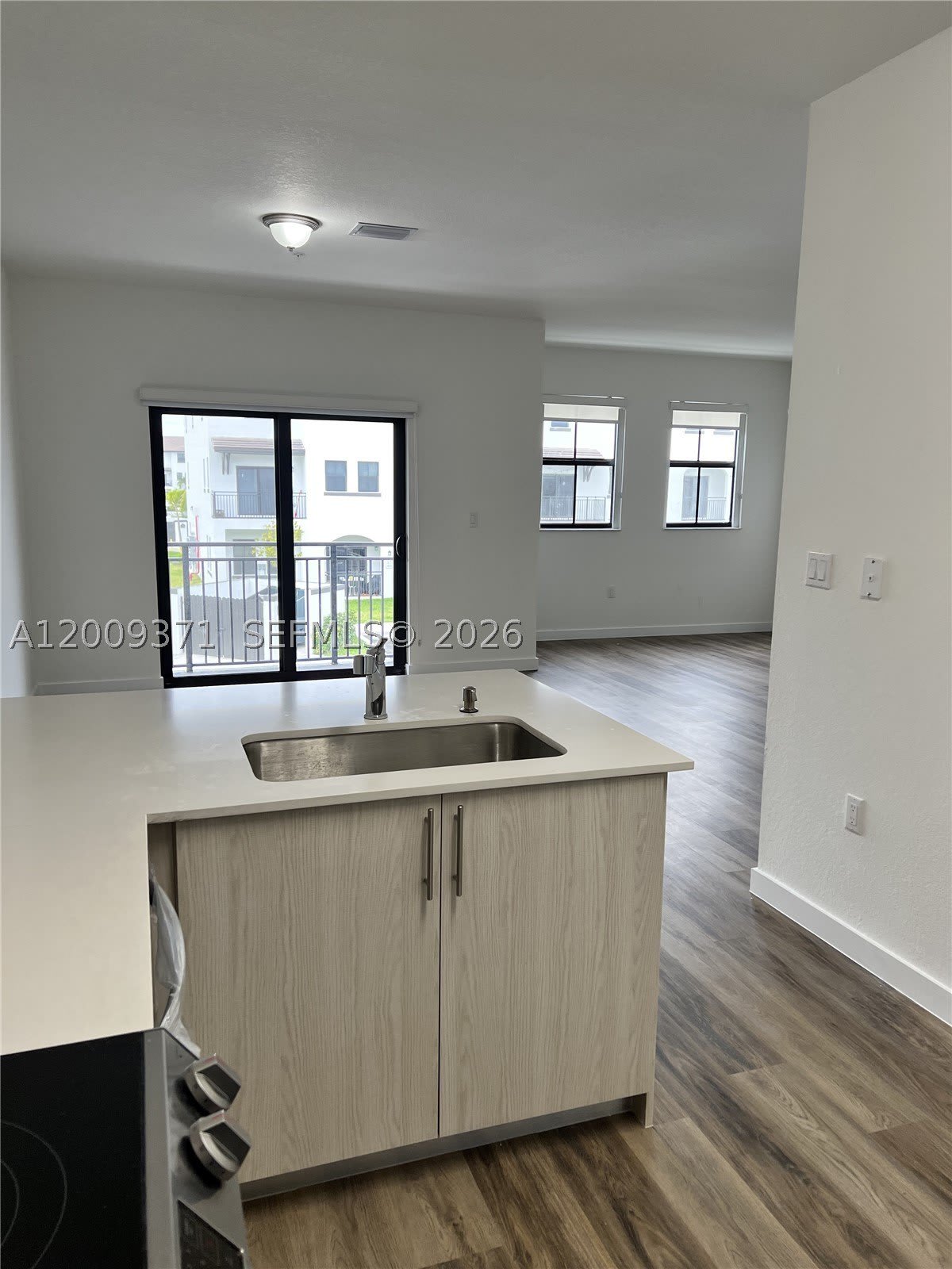 15540 SW 136th St – photo 2