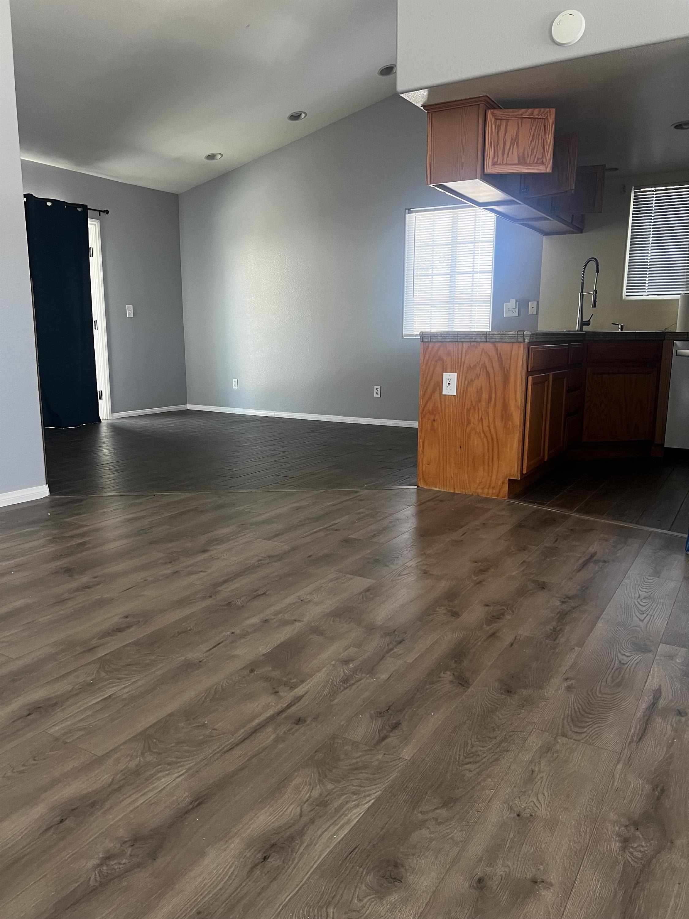 44329 Sancroft Avenue – photo 3