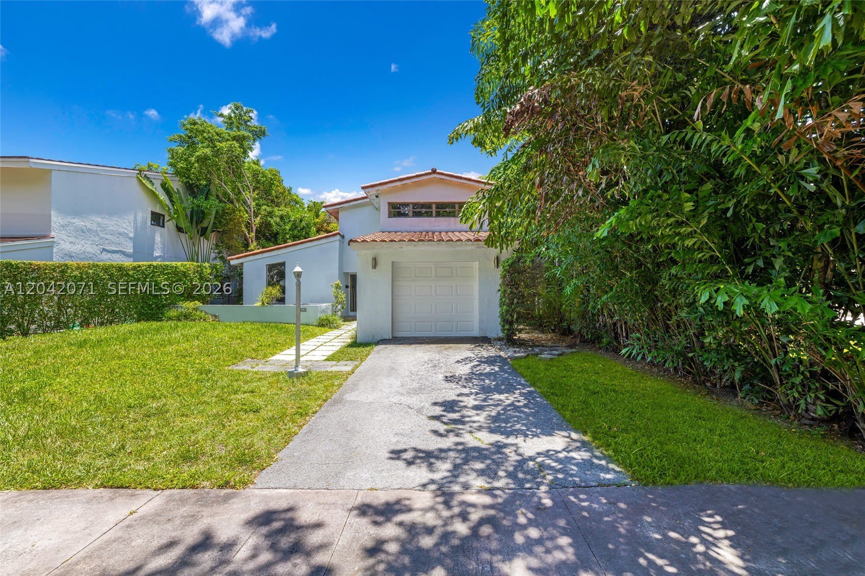 920 Aguero Ave – photo 4