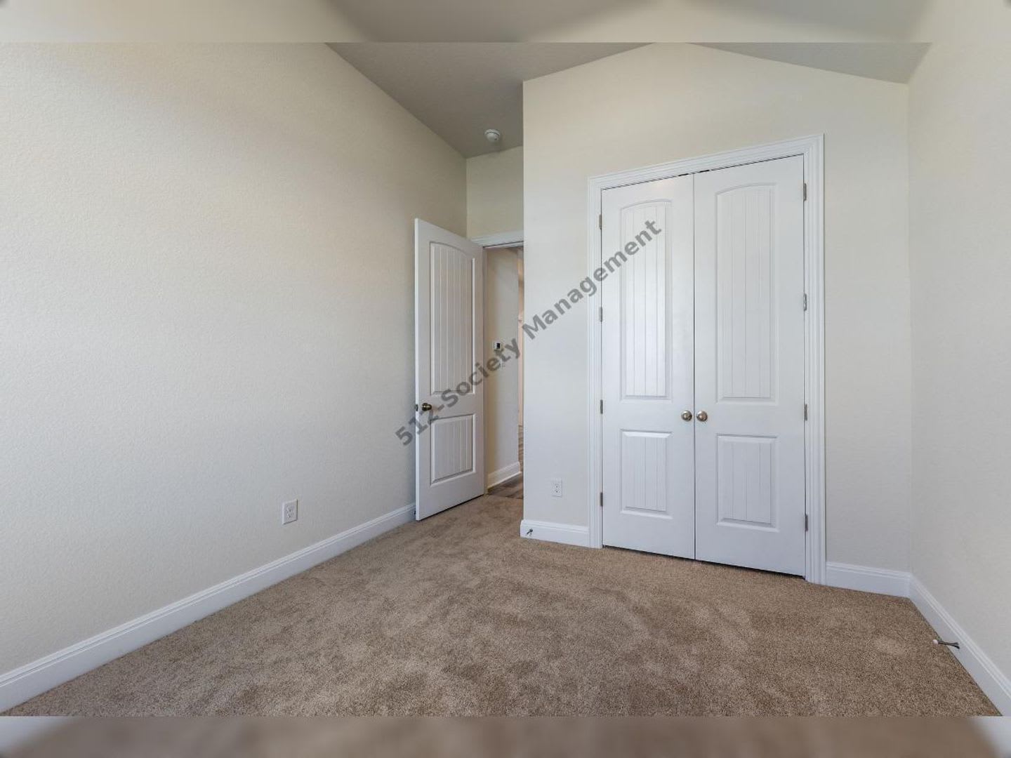 320 Coral Gate – photo 5