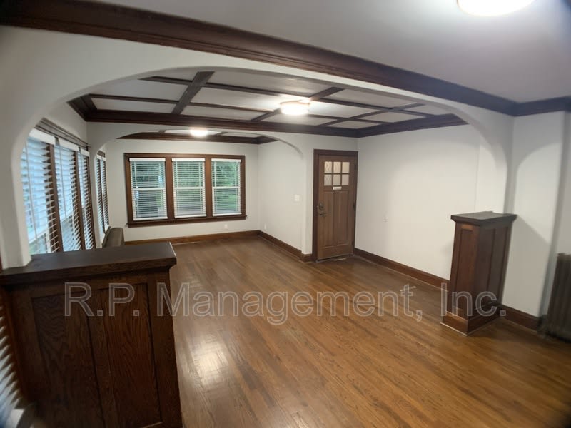 1150 Central Ave W – photo 4